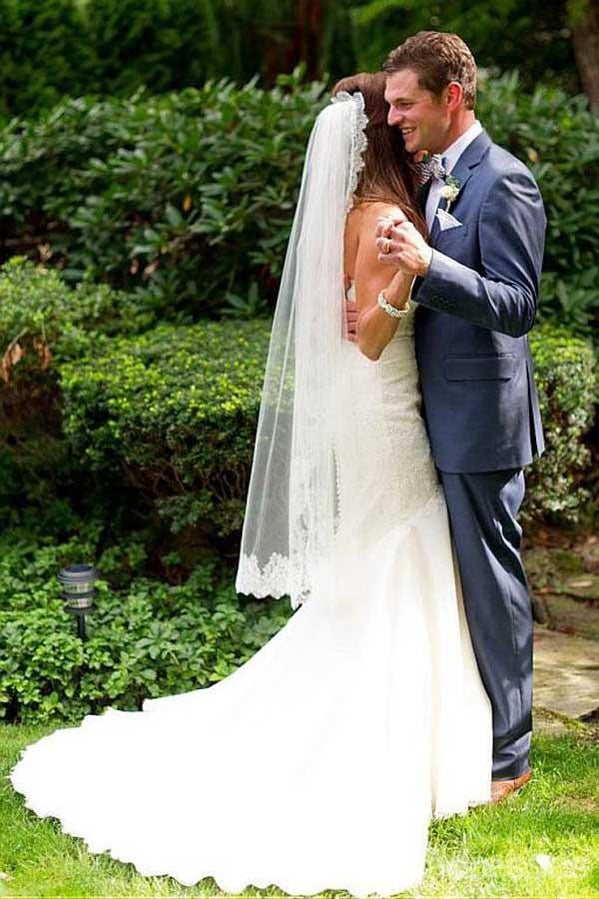 Κοντό Μανίκι Δείτε Μέσα από χειροποίητο Λουλούδι Σκονισμένο Μπλε Καιρό Νυφικά Φορέματα, WD282