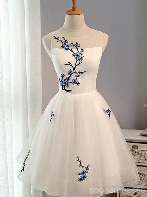 Χαριτωμένο Απλικέ Λευκό Short Homecoming Prom Φορέματα Φθηνά Γλυκό 16 Φορέματα, CM359
