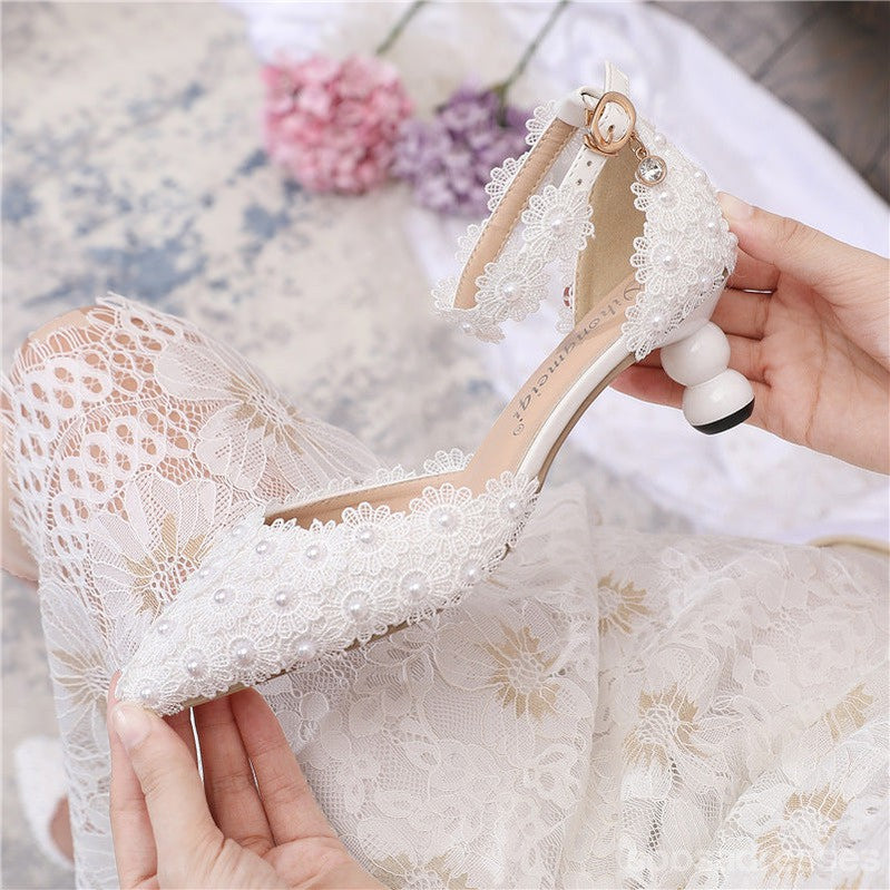 New shallow mouth lace pearl 5cm spot pointed white banquet wedding shoes