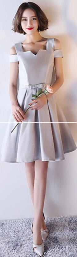 Silver Grey Short Mismatched Einfache kurze Brautjungfernkleider Online, WG504