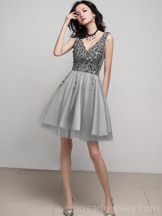 V Λαιμό Γκρι διακοσμημένο με Χάντρες Τσέκι Φτηνές Φορέματα Homecoming σε απευθείας Σύνδεση, Φθηνά Σύντομη Φορέματα Prom, CM763